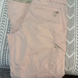 Women’s snowboarding pants